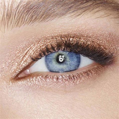 charlotte tilbury champagne eyeshadow.